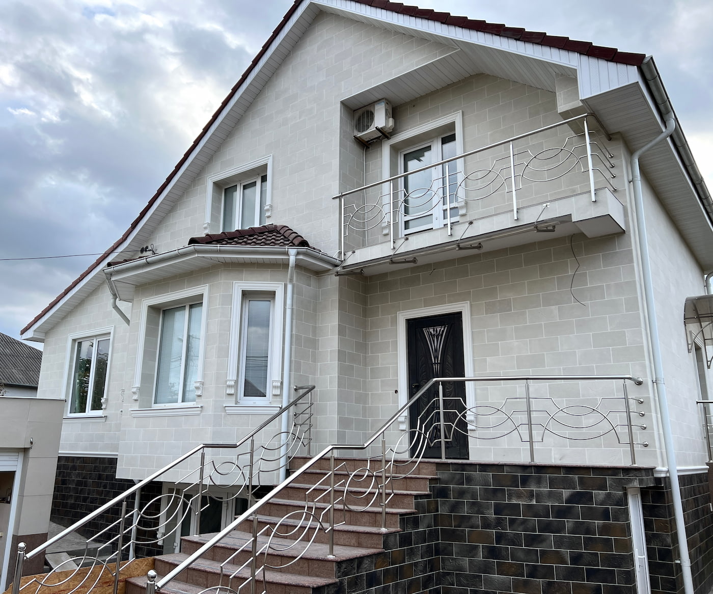 Piatră flexibilă Pletaflex – casă privată in Ialoveni — 2